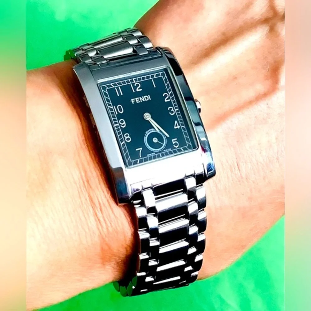 Gorgeous FENDI stainless steel watch 🔥🔥